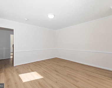 35 Fox Run Lane - Photo Thumbnail 21