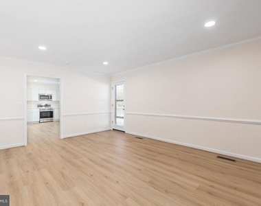 35 Fox Run Lane - Photo Thumbnail 14