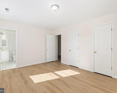 35 Fox Run Lane - Photo Thumbnail 27