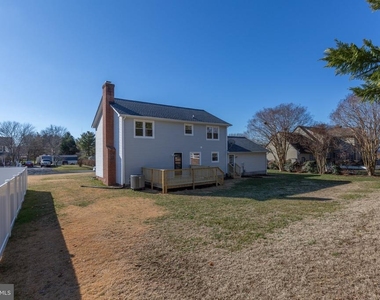 35 Fox Run Lane - Photo Thumbnail 33