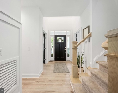 11302 Radcliff Terrace - Photo Thumbnail 18