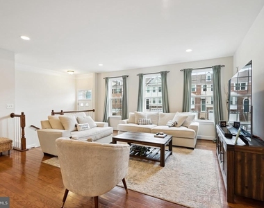 16608 Danridge Manor Drive - Photo Thumbnail 8