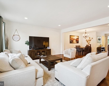16608 Danridge Manor Drive - Photo Thumbnail 11