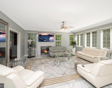 16005 Kings Mountain Road - Photo Thumbnail 9