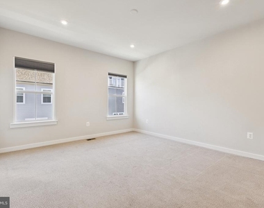 1697 Beech Leaf Street - Photo Thumbnail 18