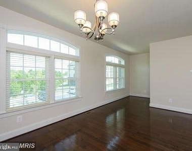 44363 Foxthom Terrace - Photo Thumbnail 11