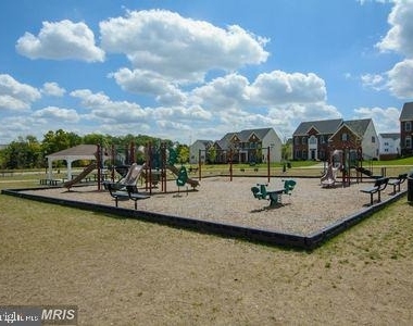 44363 Foxthom Terrace - Photo Thumbnail 30