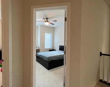 23541 Neersville Corner Terrace - Photo Thumbnail 24