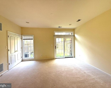 21929 Bayard Terrace - Photo Thumbnail 30