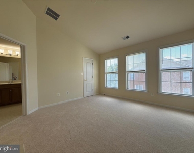 21929 Bayard Terrace - Photo Thumbnail 16