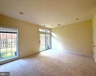 21929 Bayard Terrace - Photo Thumbnail 32
