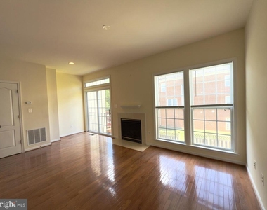21929 Bayard Terrace - Photo Thumbnail 7