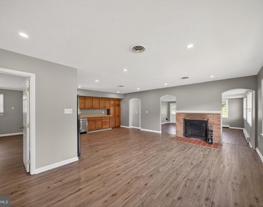 45448 Mallard Street - Photo Thumbnail 3