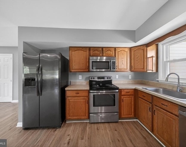45448 Mallard Street - Photo Thumbnail 5