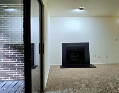 8729 Sheridan Farms Court - Photo Thumbnail 25