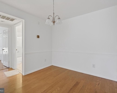 11260 Chestnut Grove Square - Photo Thumbnail 10