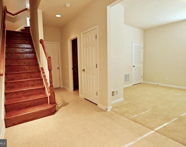 9612 Stockwell Lane - Photo Thumbnail 29