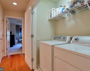 9612 Stockwell Lane - Photo Thumbnail 17