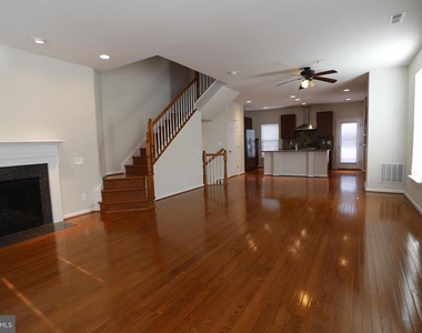 9612 Stockwell Lane - Photo Thumbnail 25