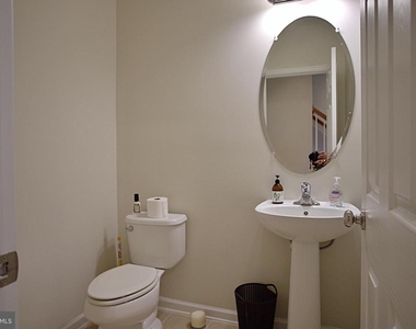 9612 Stockwell Lane - Photo Thumbnail 21