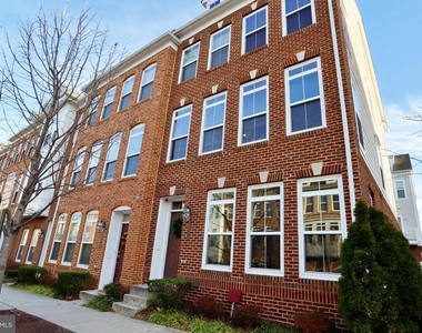 9612 Stockwell Lane - Photo Thumbnail 24