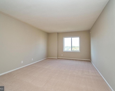 8360 Greensboro Drive - Photo Thumbnail 20