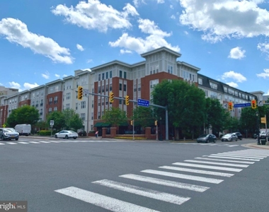 2655 Prosperity Avenue - Photo Thumbnail 25