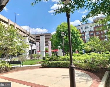 2655 Prosperity Avenue - Photo Thumbnail 33