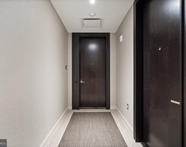 1650 Silver Hill Drive - Photo Thumbnail 7