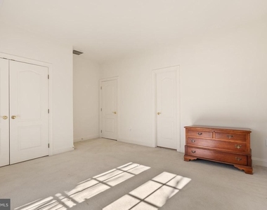 7440 Old Maple Square - Photo Thumbnail 29