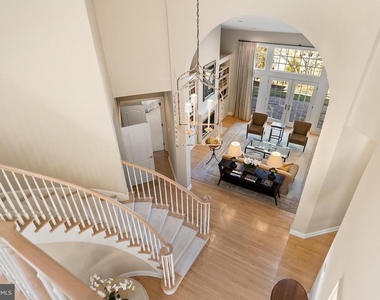 7440 Old Maple Square - Photo Thumbnail 17