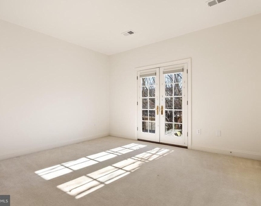 7440 Old Maple Square - Photo Thumbnail 28