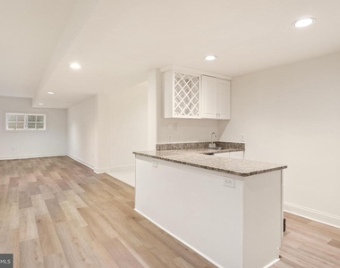 7440 Old Maple Square - Photo Thumbnail 34