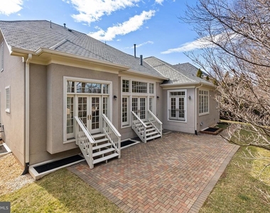 7440 Old Maple Square - Photo Thumbnail 40