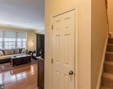 2700 Bellforest Court - Photo Thumbnail 7