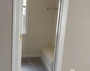 13652 Venturi Lane - Photo Thumbnail 4