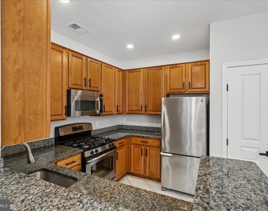 12000 Market Street - Photo Thumbnail 4