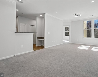 12000 Market Street - Photo Thumbnail 12