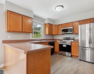 10205 Provincetown Court - Photo Thumbnail 2