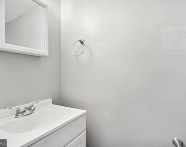 10205 Provincetown Court - Photo Thumbnail 20