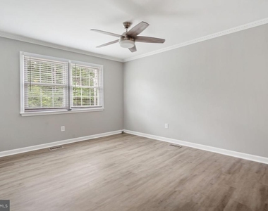 10205 Provincetown Court - Photo Thumbnail 11