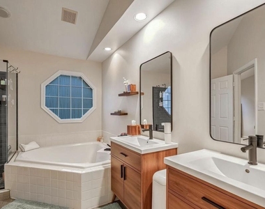 8134 Boss Street - Photo Thumbnail 9