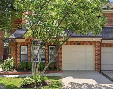 1456 Hampton Hill Circle - Photo Thumbnail 1