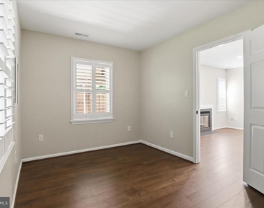 1456 Hampton Hill Circle - Photo Thumbnail 34