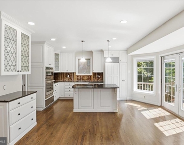 1456 Hampton Hill Circle - Photo Thumbnail 14