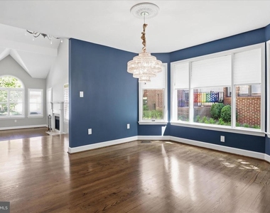 1456 Hampton Hill Circle - Photo Thumbnail 9
