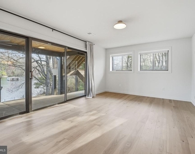 11216 S Shore Road - Photo Thumbnail 97