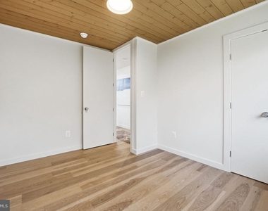 11216 S Shore Road - Photo Thumbnail 89