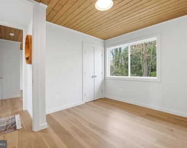 11216 S Shore Road - Photo Thumbnail 88