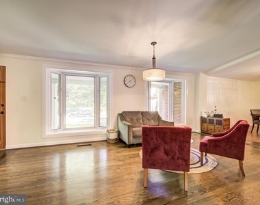 1633 Wrightson Drive - Photo Thumbnail 28